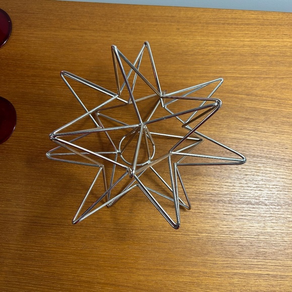 Silver Metal Christmas Star Decoration - Picture 4 of 6